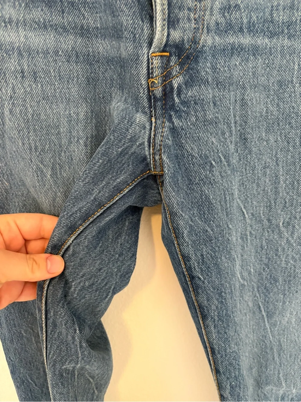 Levis straight leg